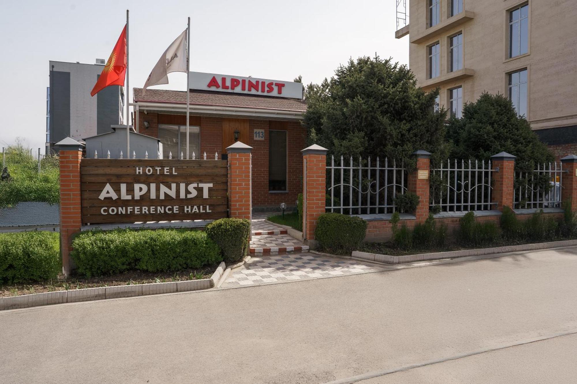 Alpinist Hotel Bischkek Exterior foto